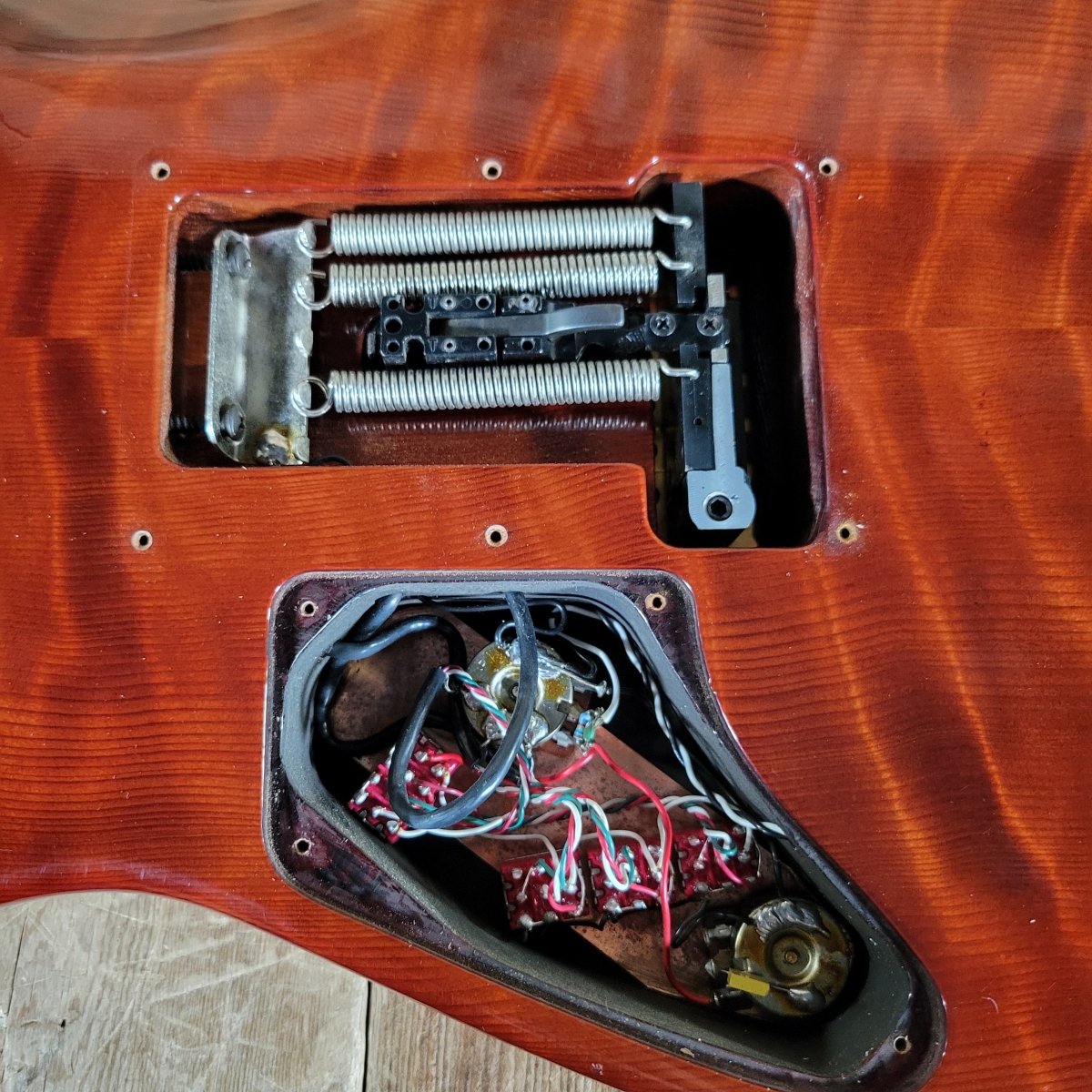 Tom Anderson Drop Top 1991 – Rare Redwood Body, One of Two Made - Mahar's Vintage Guitars