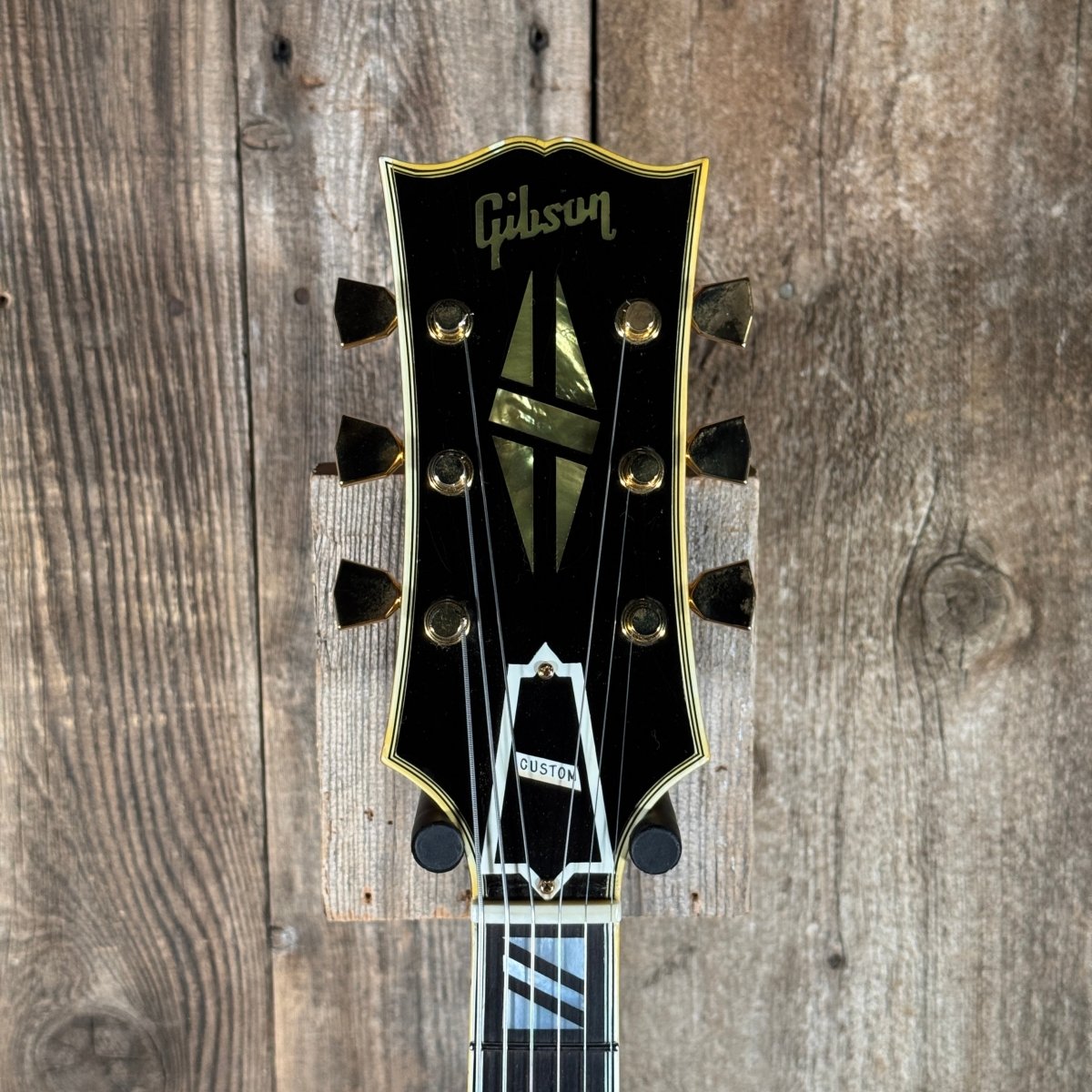 Vintage 1969 Gibson Super 400CES – Sunburst Archtop Electric Guitar, Carved Spruce Top, Original Humbuckers - Mahar's Vintage Guitars