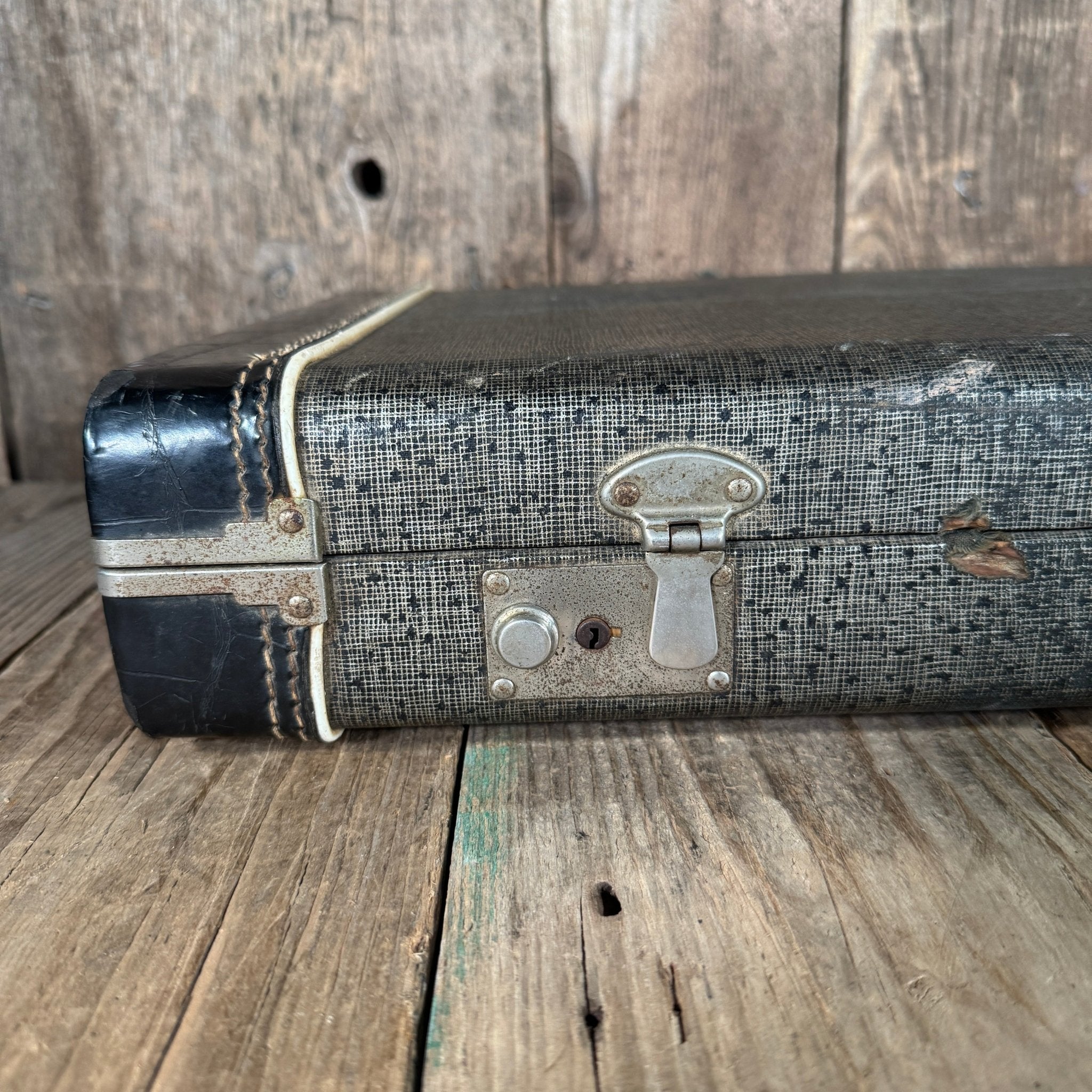 Vintage 1973 Fender Mustang – Competition Red Offset Classic - Mahar's Vintage Guitars