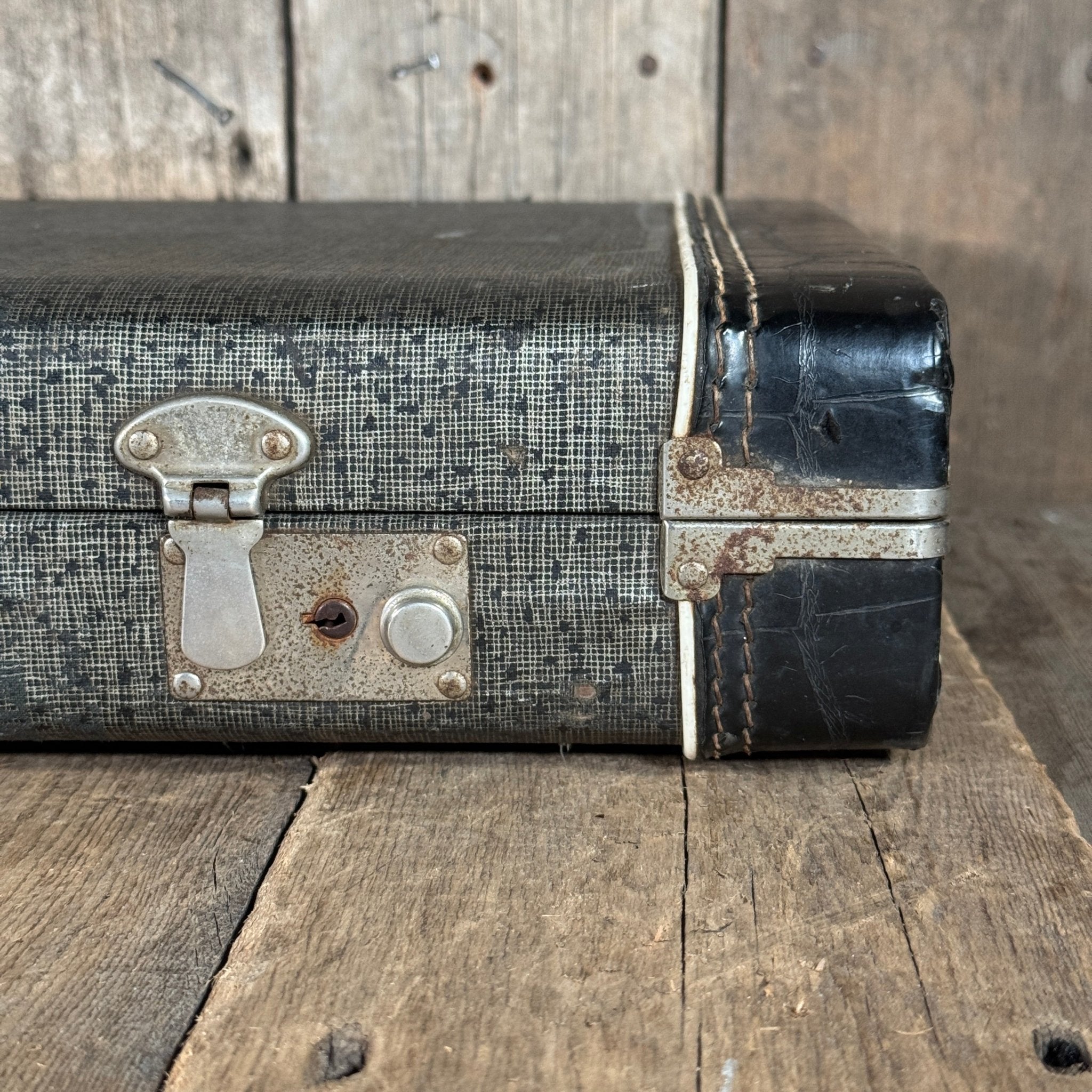 Vintage 1973 Fender Mustang – Competition Red Offset Classic - Mahar's Vintage Guitars