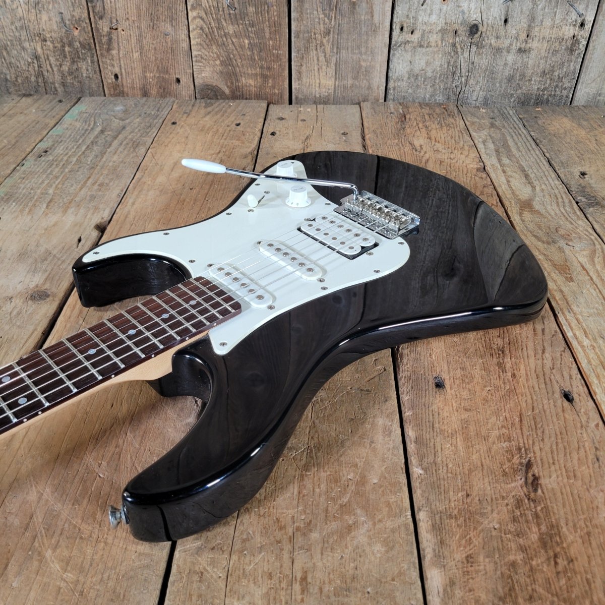 Yamaha Pacifica PAC112J – Black HSS Strat - Style Electric Guitar with Gig Bag - Mahar's Vintage Guitars