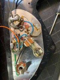 SOLD - Gibson Flying V 1982 Candy Apple Red