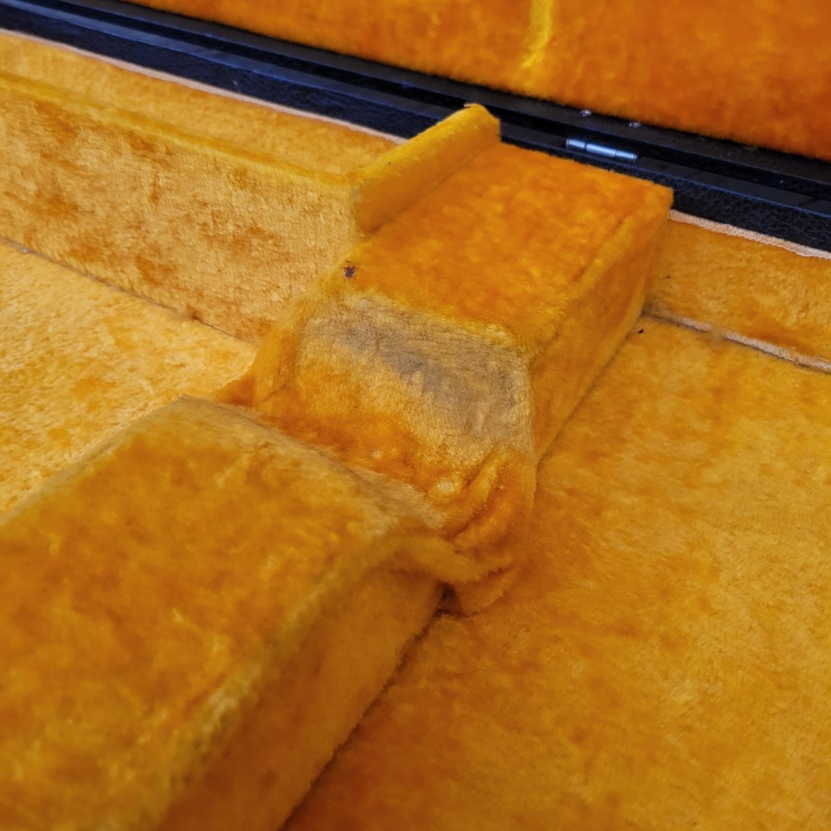 Gibson SG Les Paul Case 1960s Rectangle Black Gold - Mahar's Vintage Guitars