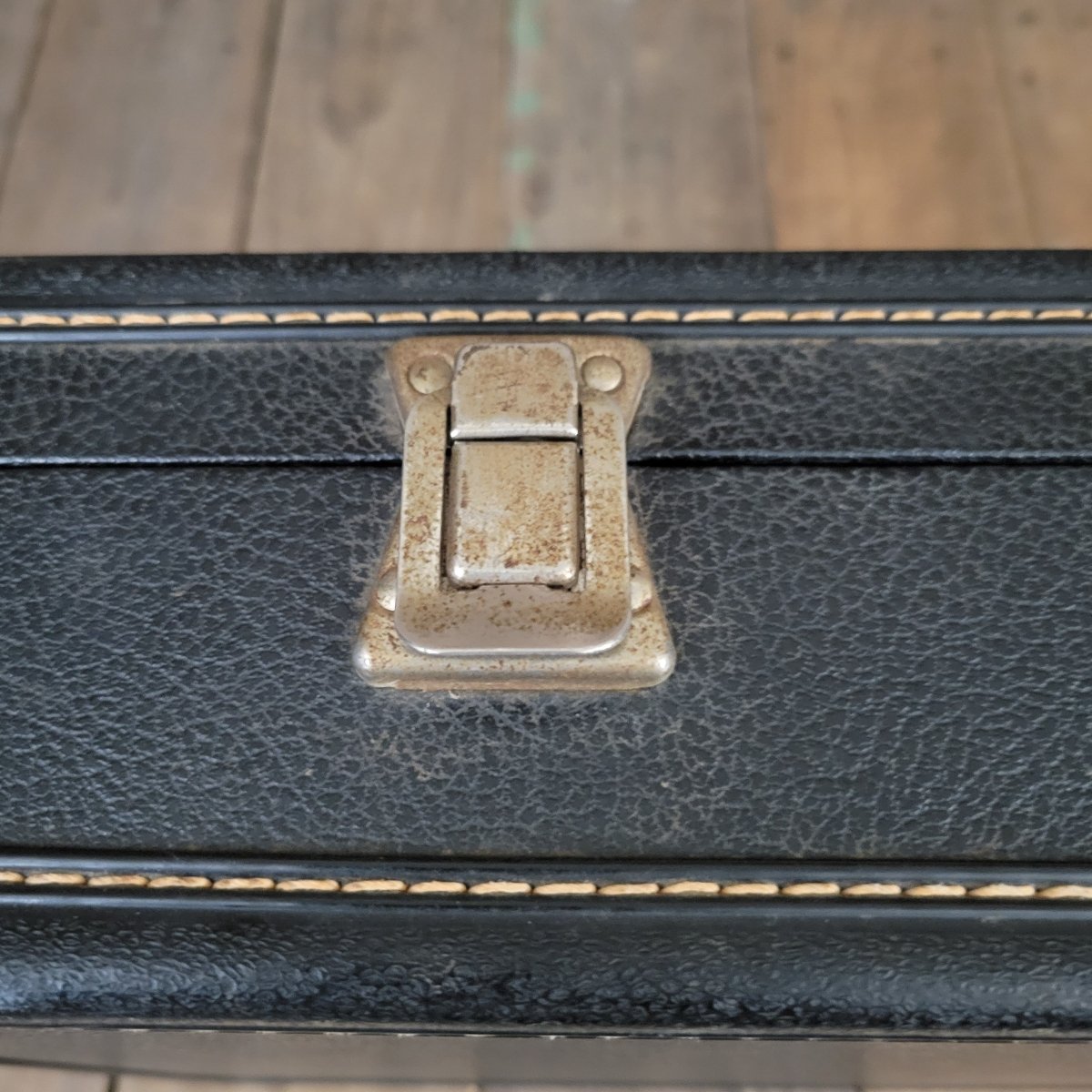 Gibson SG Les Paul Case 1960s Rectangle Black Gold - Mahar's Vintage Guitars