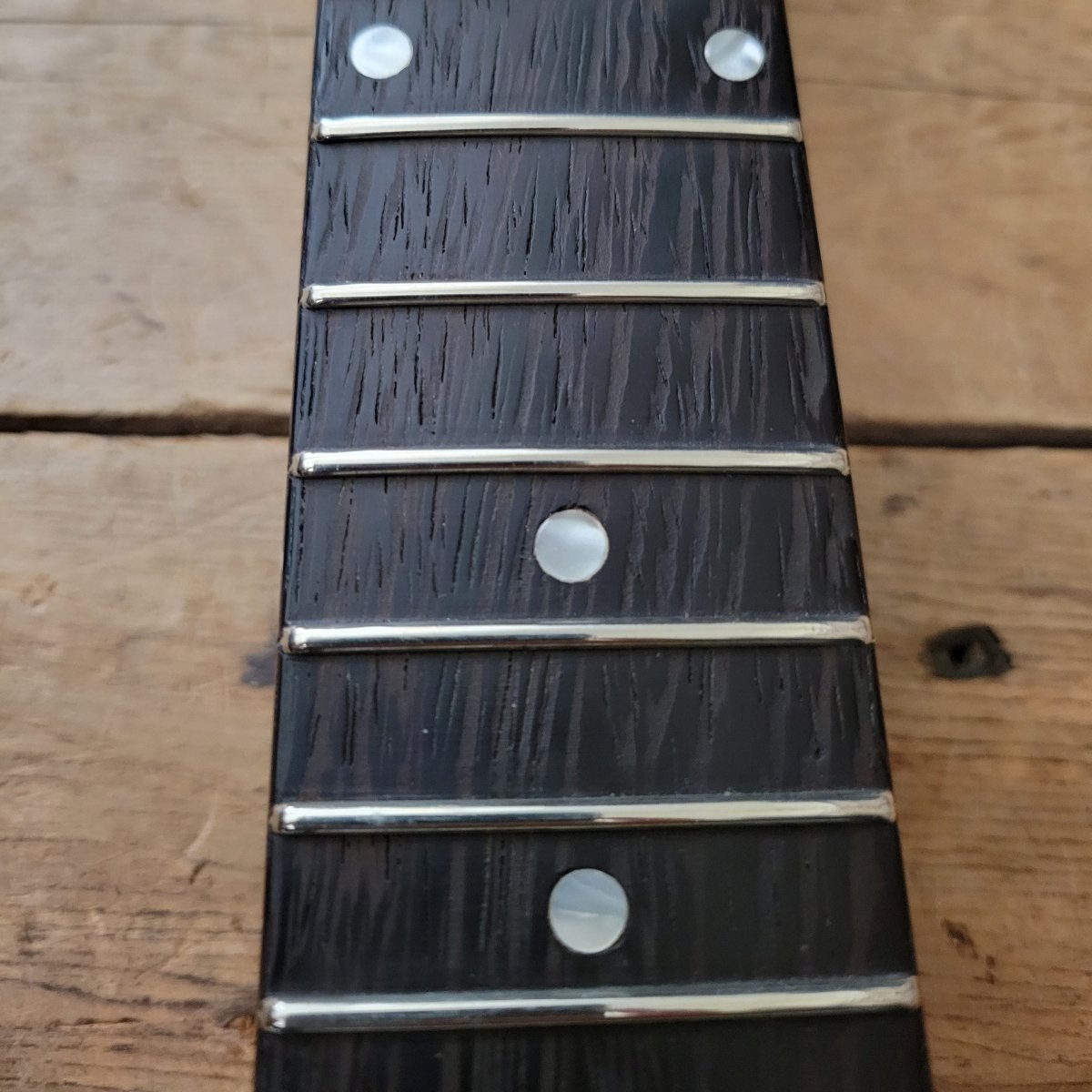 SOLD - Dwight Juke by Clive Brown SG Jr style Korina custom build - Mahar's Vintage Guitars