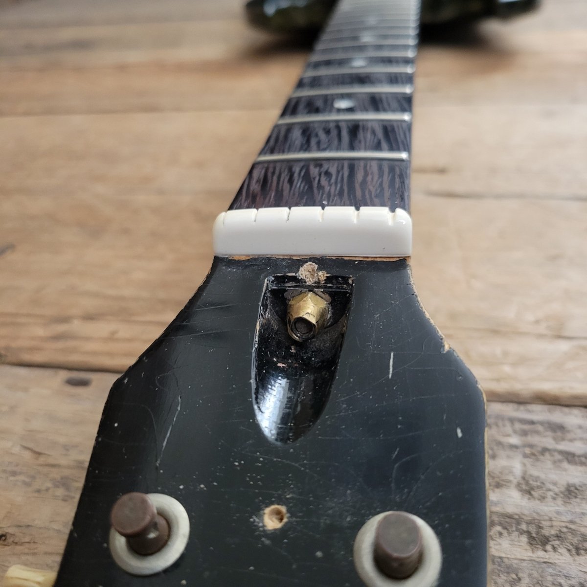 SOLD - Dwight Juke by Clive Brown SG Jr style Korina custom build - Mahar's Vintage Guitars