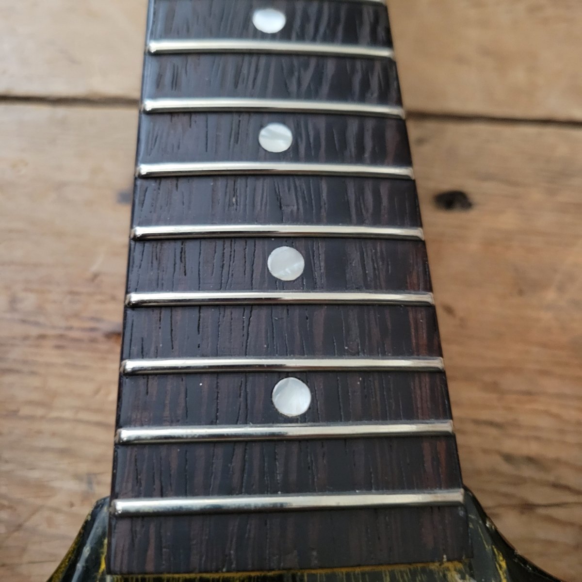 SOLD - Dwight Juke by Clive Brown SG Jr style Korina custom build - Mahar's Vintage Guitars