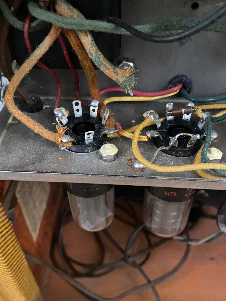 SOLD - Fender Deluxe Amp 5E3 Small Box Tweed Amp 1955 - Mahar's Vintage Guitars