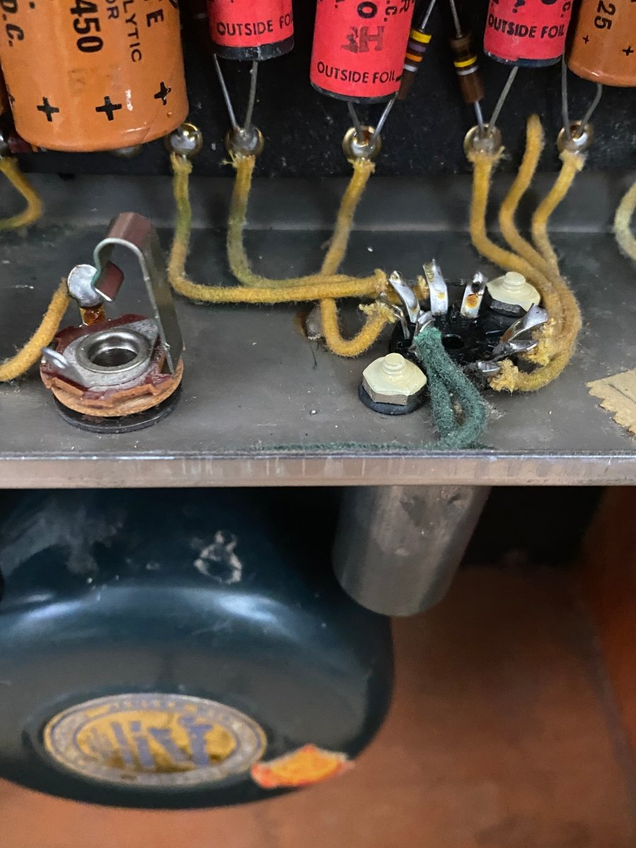 SOLD - Fender Deluxe Amp 5E3 Small Box Tweed Amp 1955 - Mahar's Vintage Guitars