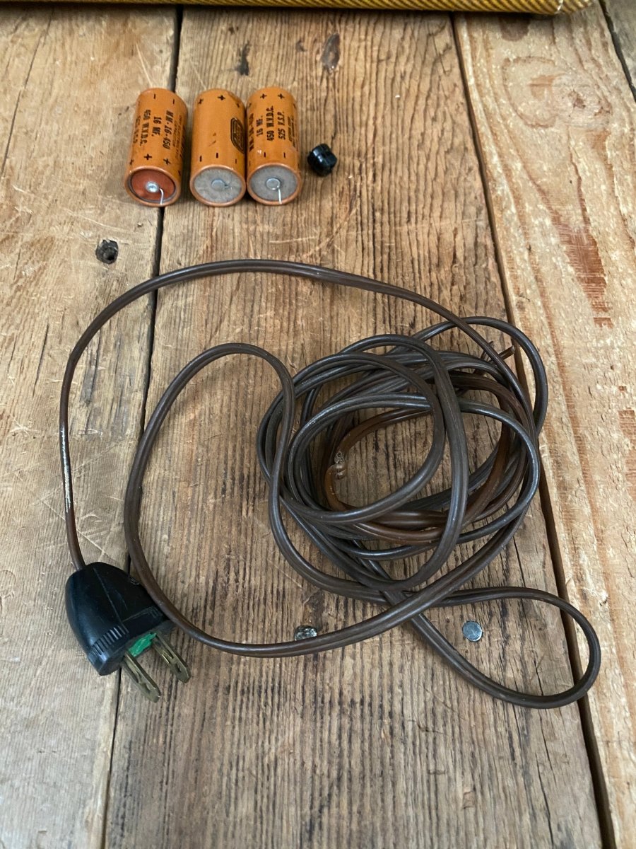 SOLD - Fender Deluxe Amp 5E3 Small Box Tweed Amp 1955 - Mahar's Vintage Guitars