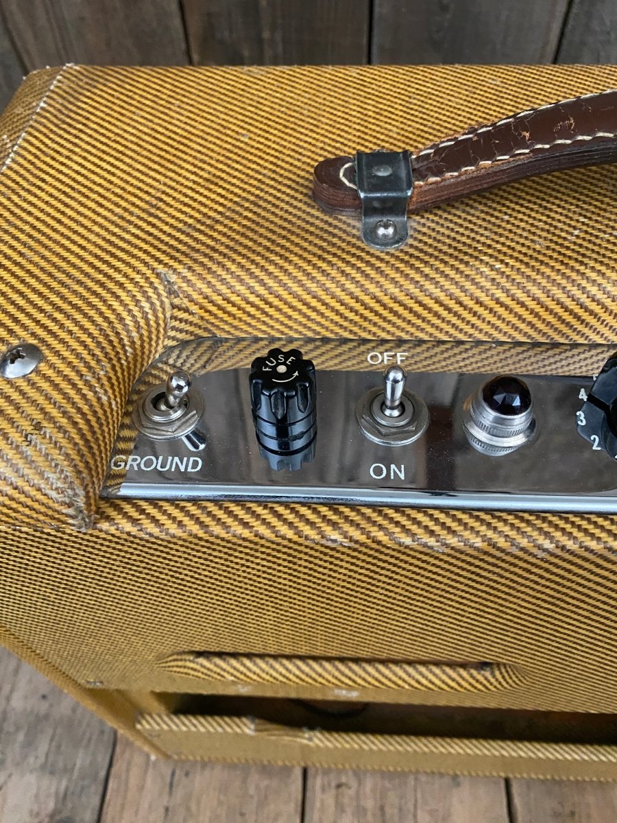 SOLD - Fender Deluxe Amp 5E3 Small Box Tweed Amp 1955 - Mahar's Vintage Guitars