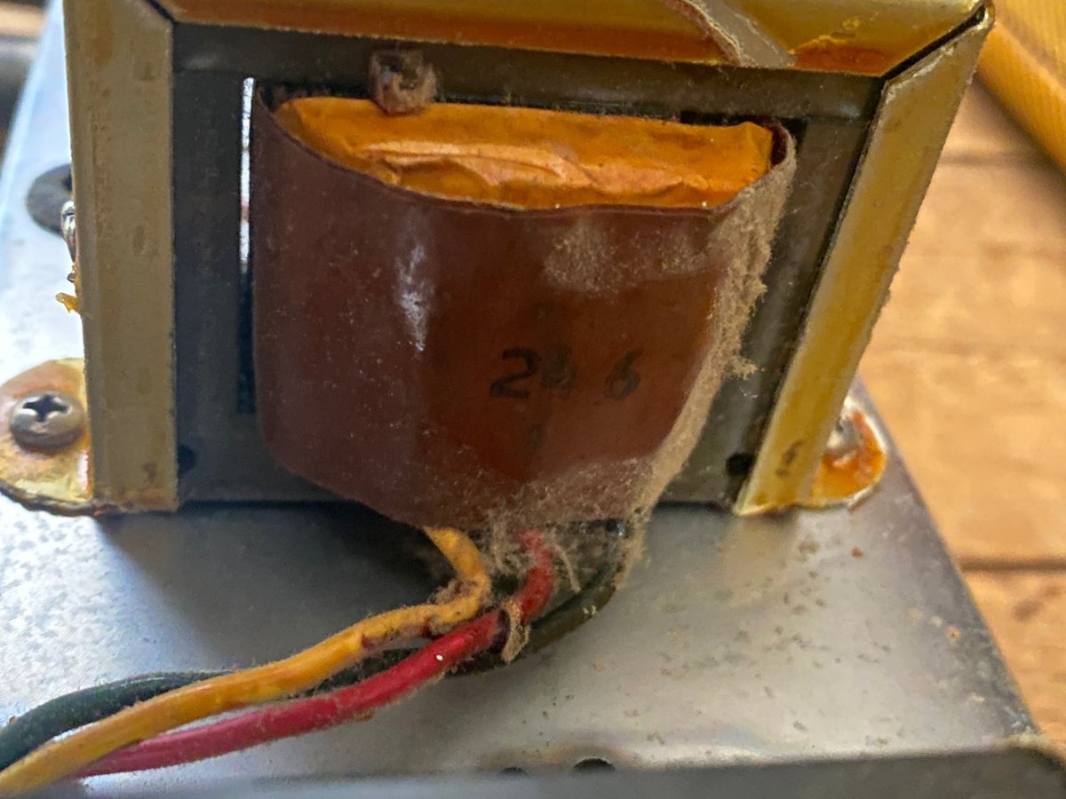 SOLD - Fender Deluxe Amp 5E3 Small Box Tweed Amp 1955 - Mahar's Vintage Guitars