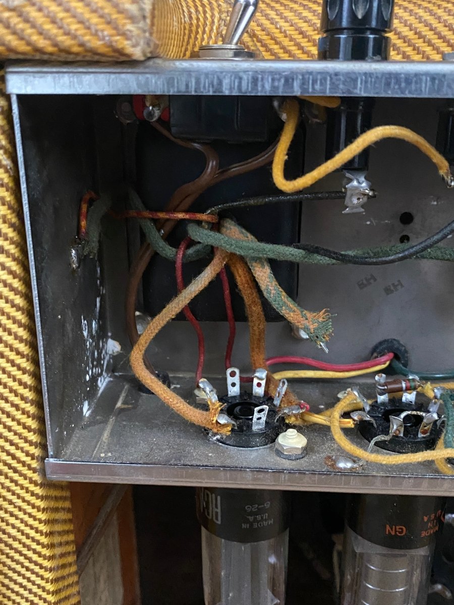 SOLD - Fender Deluxe Amp 5E3 Small Box Tweed Amp 1955 - Mahar's Vintage Guitars