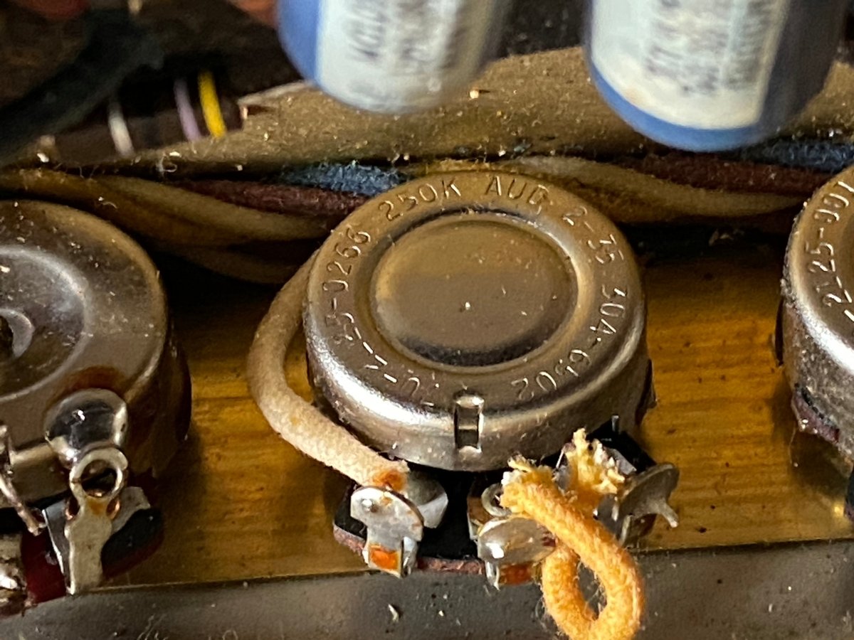 SOLD - Fender Deluxe Amp Pre CBS 1965 Blackface Orig Chassis, Repro Cab - Mahar's Vintage Guitars