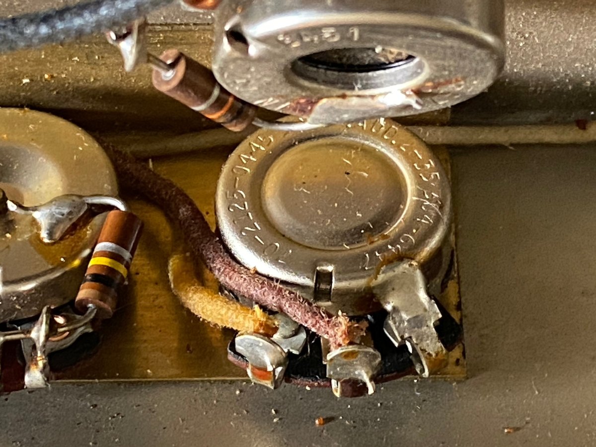 SOLD - Fender Deluxe Amp Pre CBS 1965 Blackface Orig Chassis, Repro Cab - Mahar's Vintage Guitars