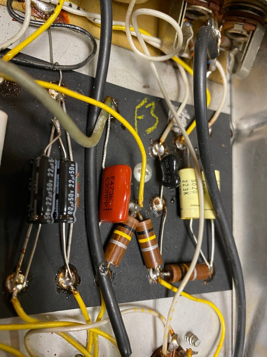 SOLD - Fender Deluxe Reverb AB763 Export Model - Mahar's Vintage Guitars