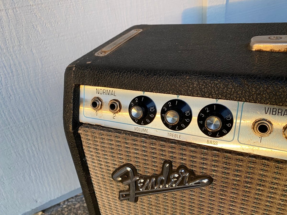 SOLD - Fender Deluxe Reverb AB763 Export Model - Mahar's Vintage Guitars