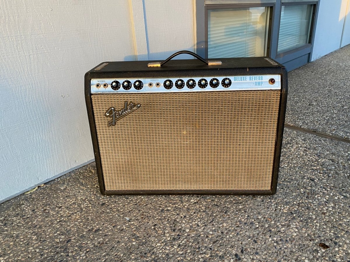 SOLD - Fender Deluxe Reverb AB763 Export Model - Mahar's Vintage Guitars