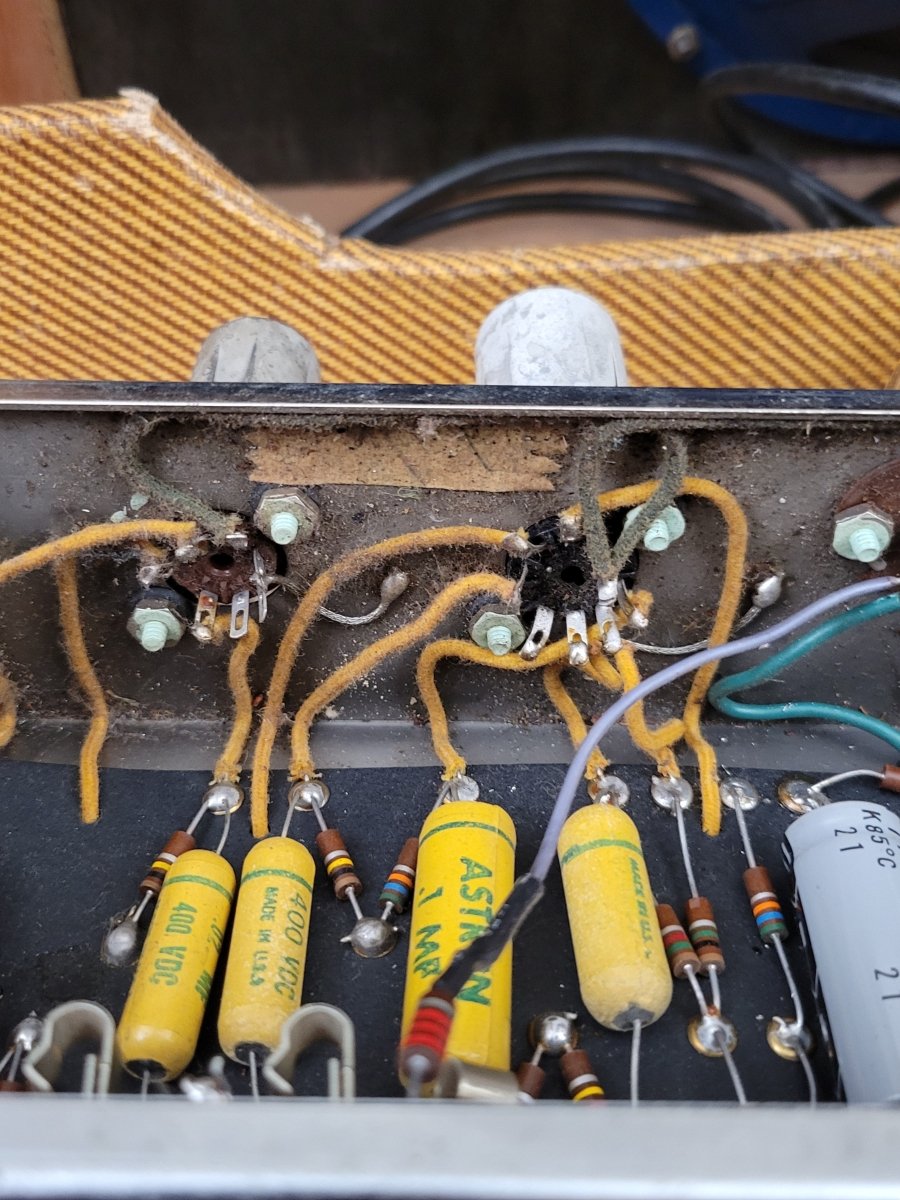 SOLD - Fender Harvard 5F10 1958 - Mahar's Vintage Guitars