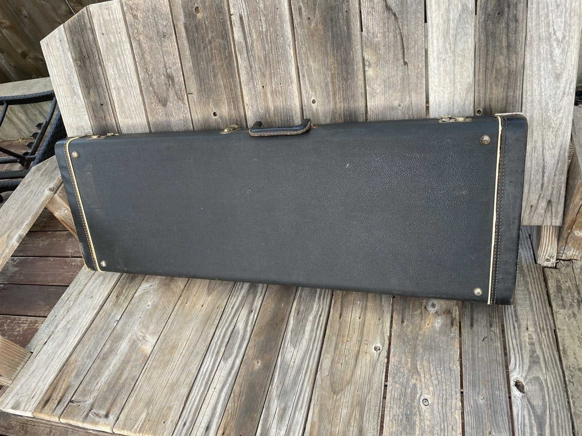 SOLD - Fender Jaguar 1965 - Mahar's Vintage Guitars