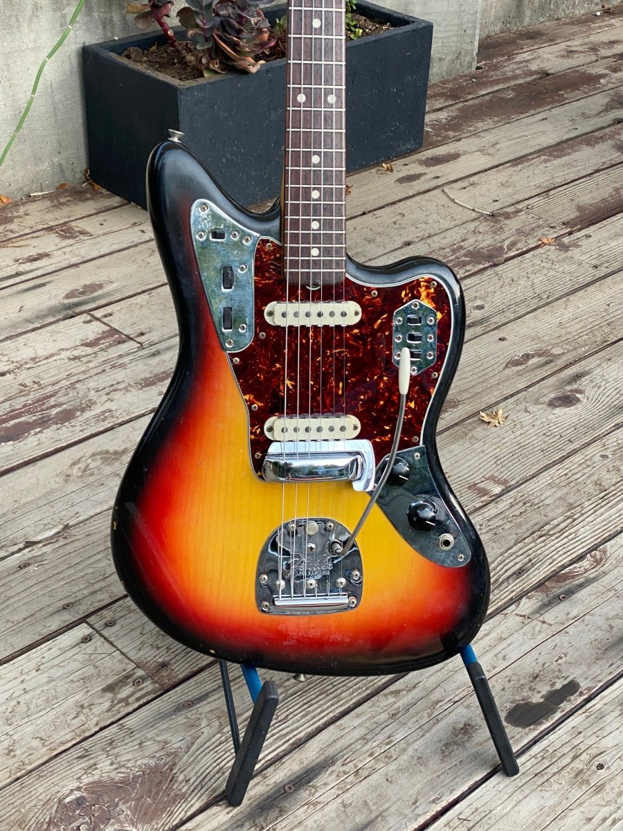 SOLD - Fender Jaguar 1965 - Mahar's Vintage Guitars