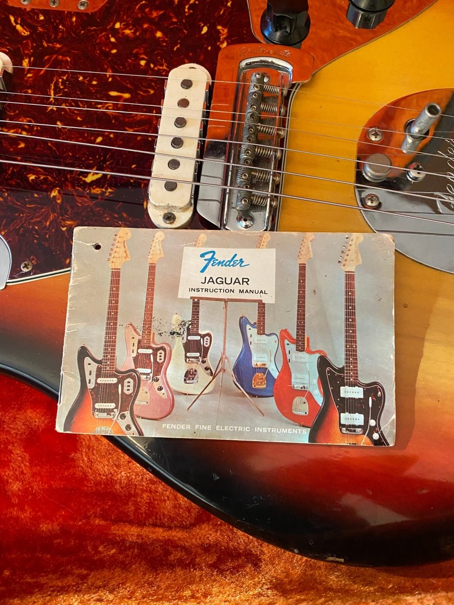 SOLD - Fender Jaguar 1965 - Mahar's Vintage Guitars