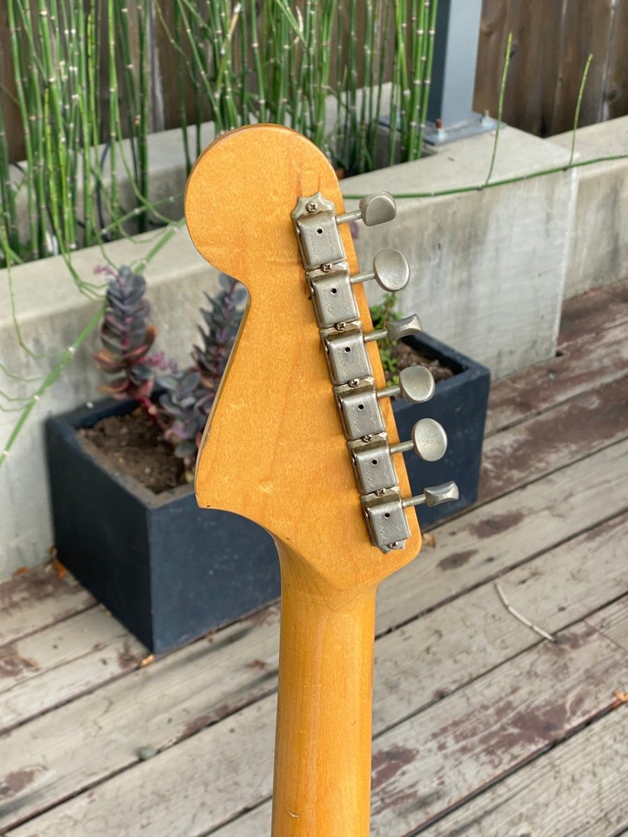 SOLD - Fender Jaguar 1965 - Mahar's Vintage Guitars