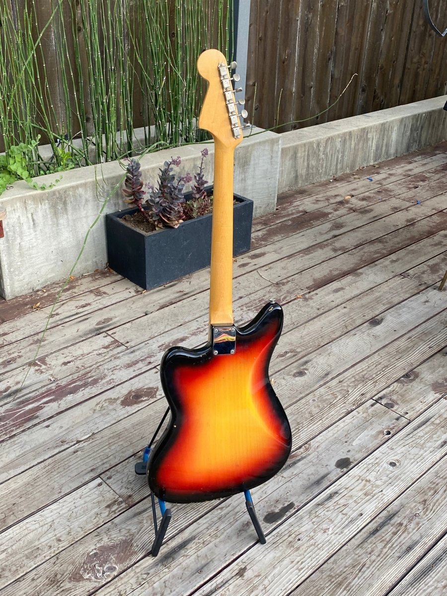 SOLD - Fender Jaguar 1965 - Mahar's Vintage Guitars