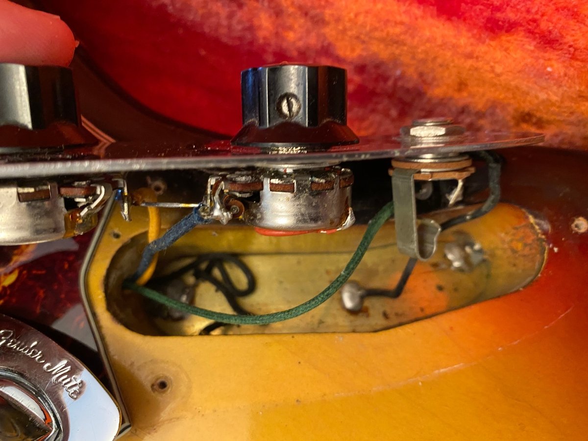 SOLD - Fender Jaguar 1965 - Mahar's Vintage Guitars