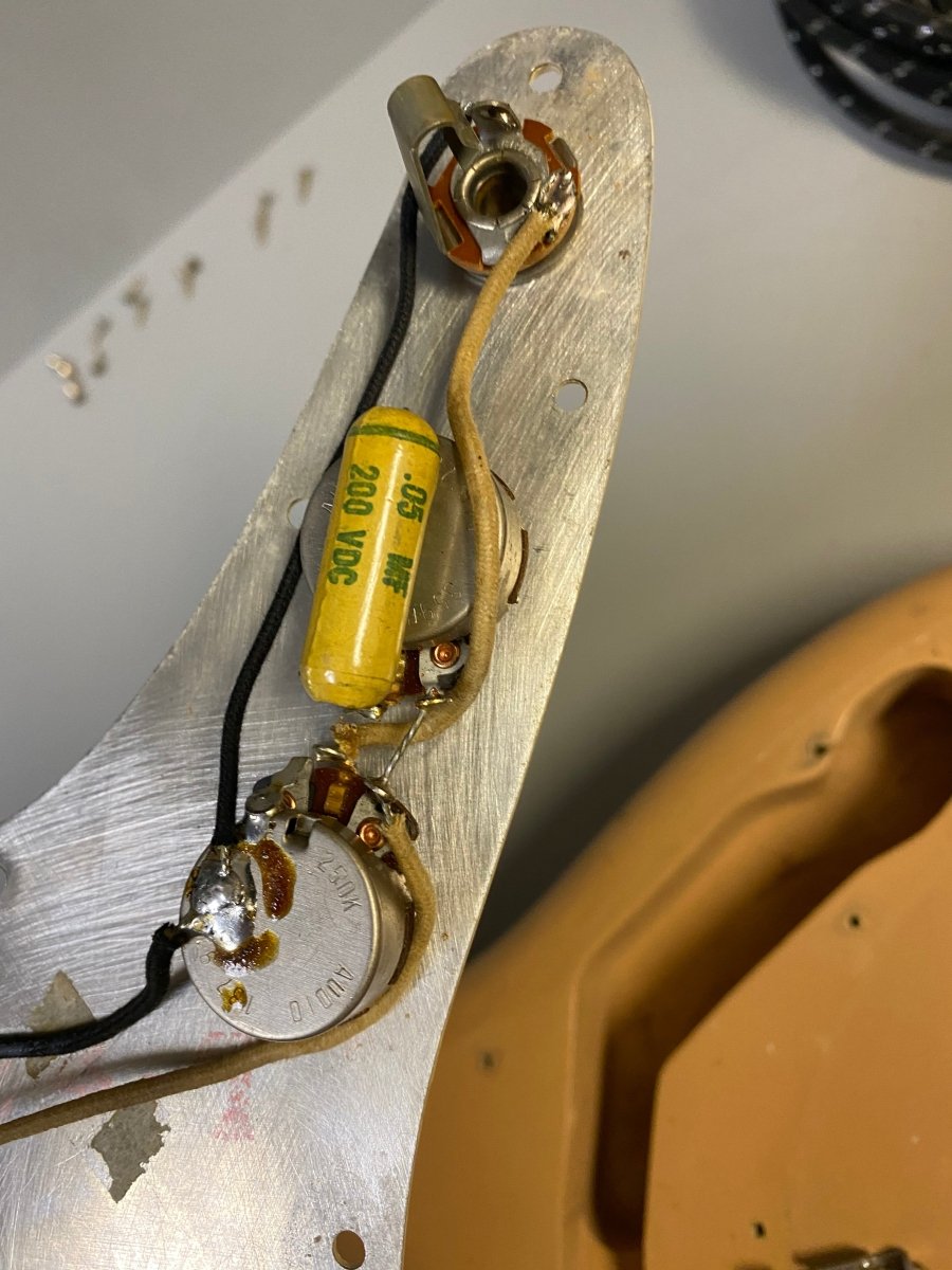 SOLD - Fender Musicmaster 1959 - Mahar's Vintage Guitars