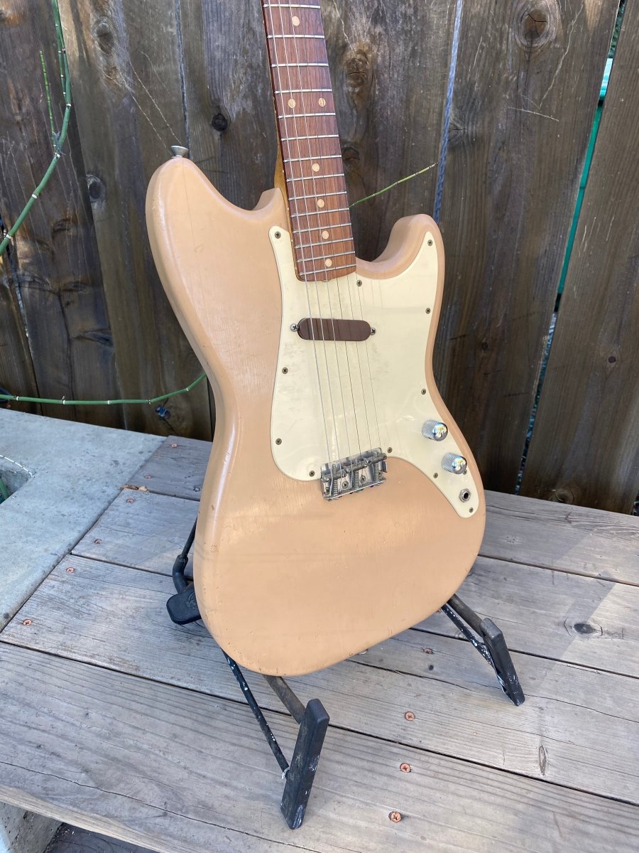 SOLD - Fender Musicmaster 1959 - Mahar's Vintage Guitars