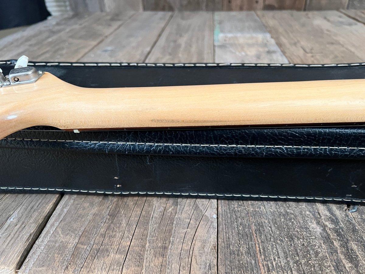 SOLD - Fender Mustang 1972 - Mahar's Vintage Guitars