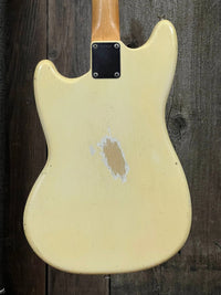 SOLD - Fender Mustang Olympic White 1965 A neck with unique fretboard - Mahar's Vintage Guitars