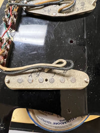 SOLD - Fender Mustang Olympic White 1965 A neck with unique fretboard - Mahar's Vintage Guitars