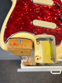 SOLD - Fender Mustang Olympic White 1965 A neck with unique fretboard - Mahar's Vintage Guitars