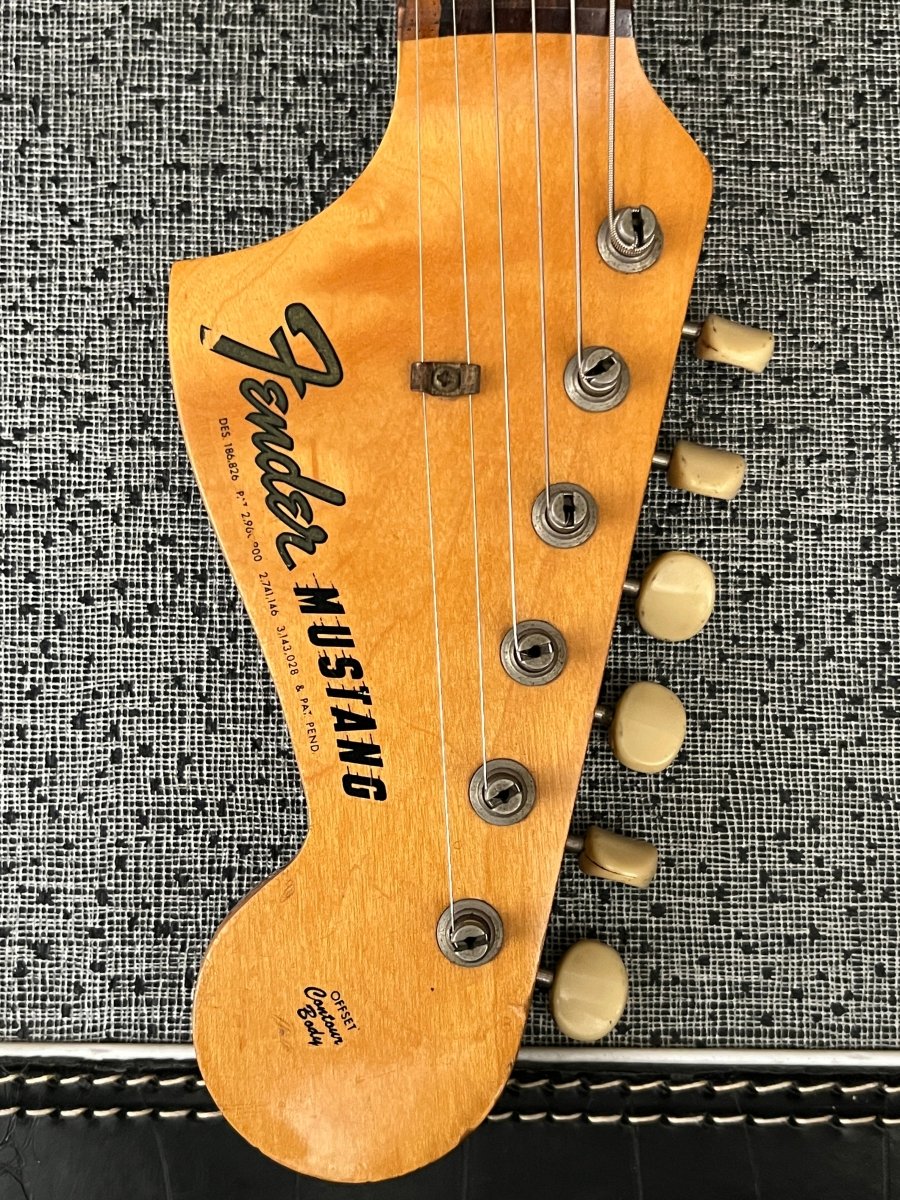 SOLD - Fender Mustang Olympic White 1965 A neck with unique fretboard - Mahar's Vintage Guitars