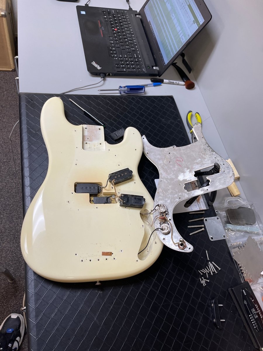 SOLD - Fender P bass 1963 Pro Refin - Mahar's Vintage Guitars