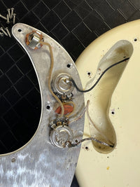 SOLD - Fender P bass 1963 Pro Refin - Mahar's Vintage Guitars