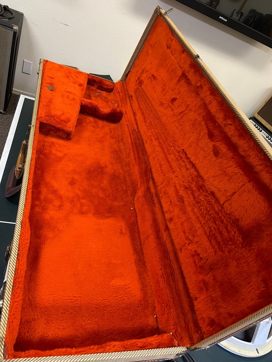 SOLD - Fender P bass 1963 Pro Refin - Mahar's Vintage Guitars