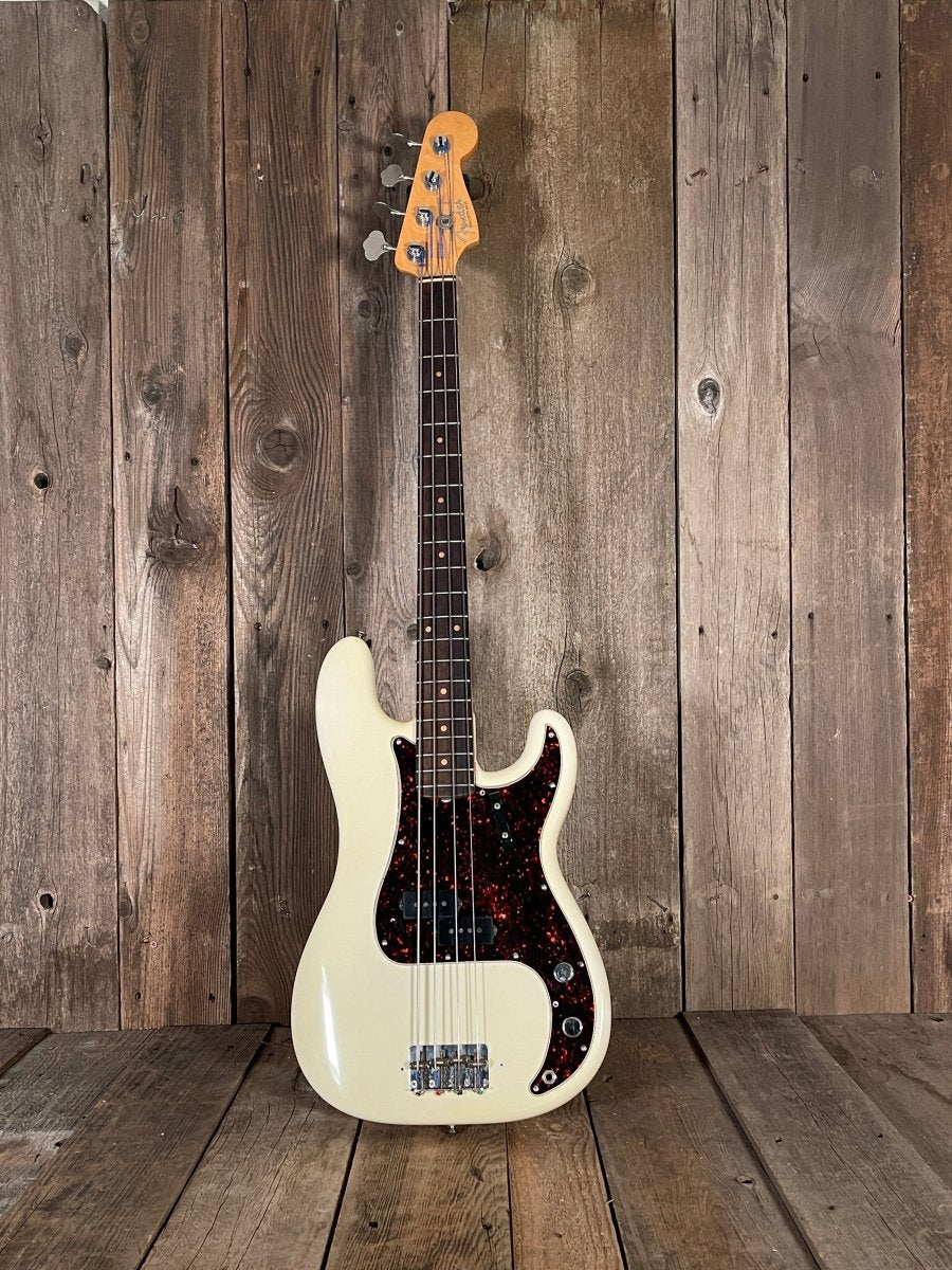 SOLD - Fender P bass 1963 Pro Refin - Mahar's Vintage Guitars