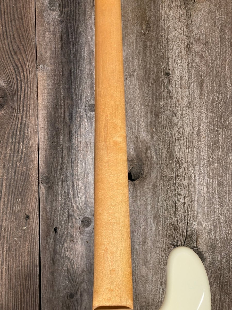 SOLD - Fender P bass 1963 Pro Refin - Mahar's Vintage Guitars