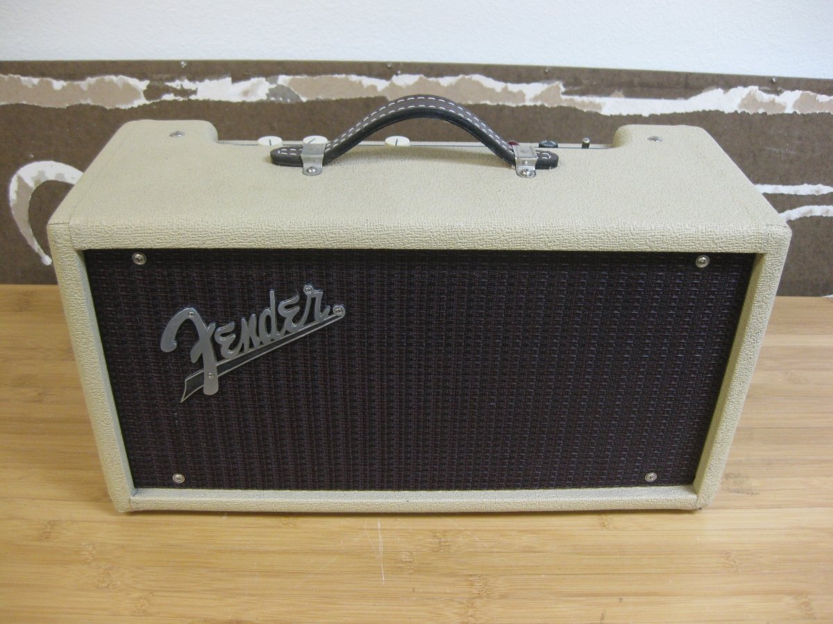 SOLD - Fender Reverb Unit 6G15 1994 1963 Reissue White Tolex - Mahar's Vintage Guitars