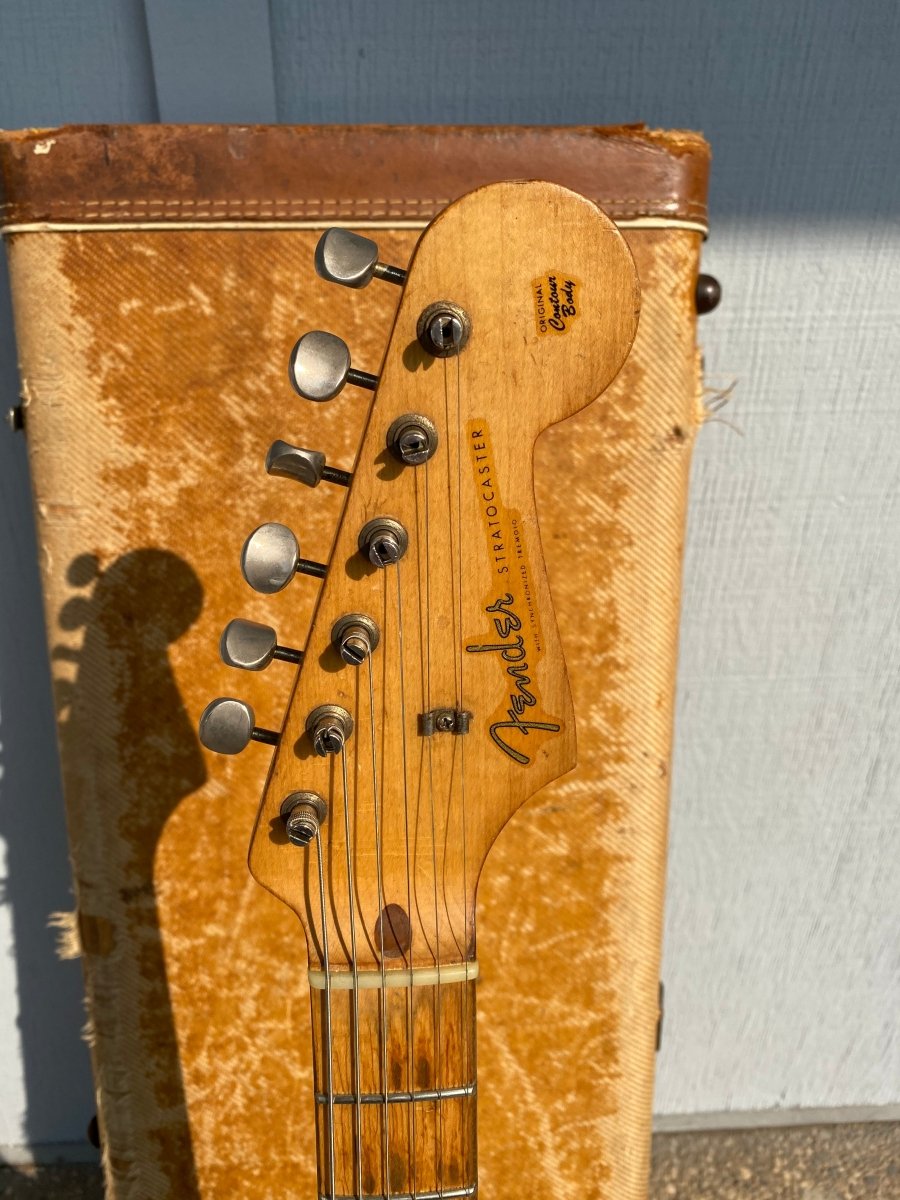 SOLD - Fender Stratocaster 1957 - Mahar's Vintage Guitars