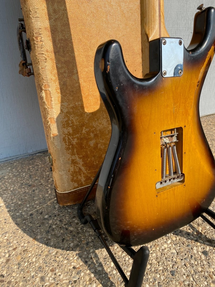 SOLD - Fender Stratocaster 1957 - Mahar's Vintage Guitars