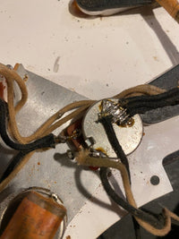 SOLD - Fender Stratocaster 1957 - Mahar's Vintage Guitars