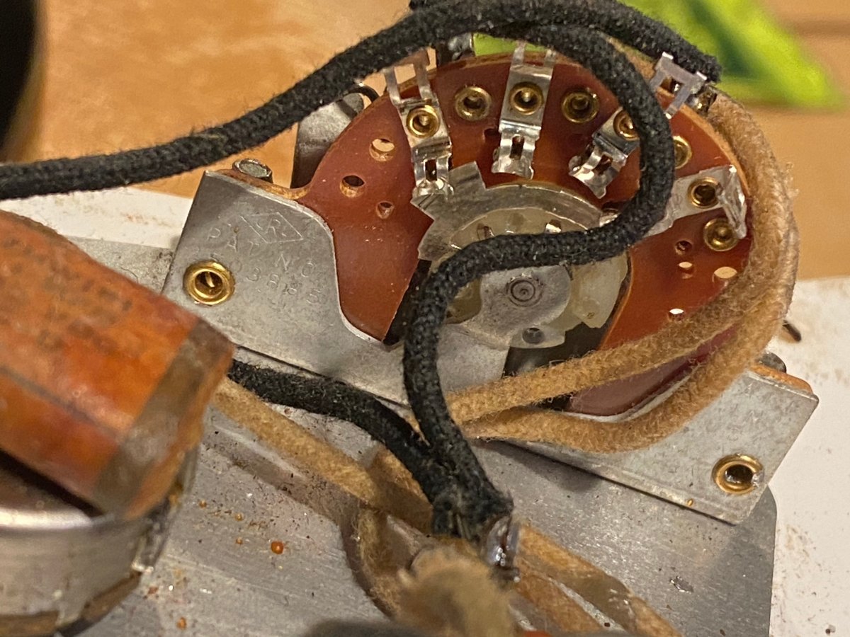 SOLD - Fender Stratocaster 1957 - Mahar's Vintage Guitars