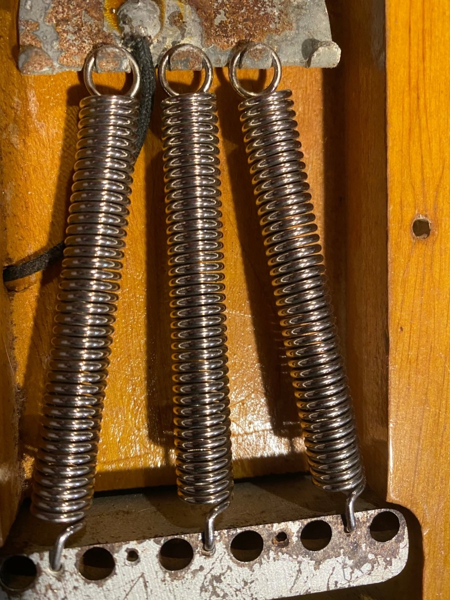 SOLD - Fender Stratocaster 1957 - Mahar's Vintage Guitars