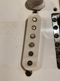 SOLD - Fender Stratocaster 1957 - Mahar's Vintage Guitars