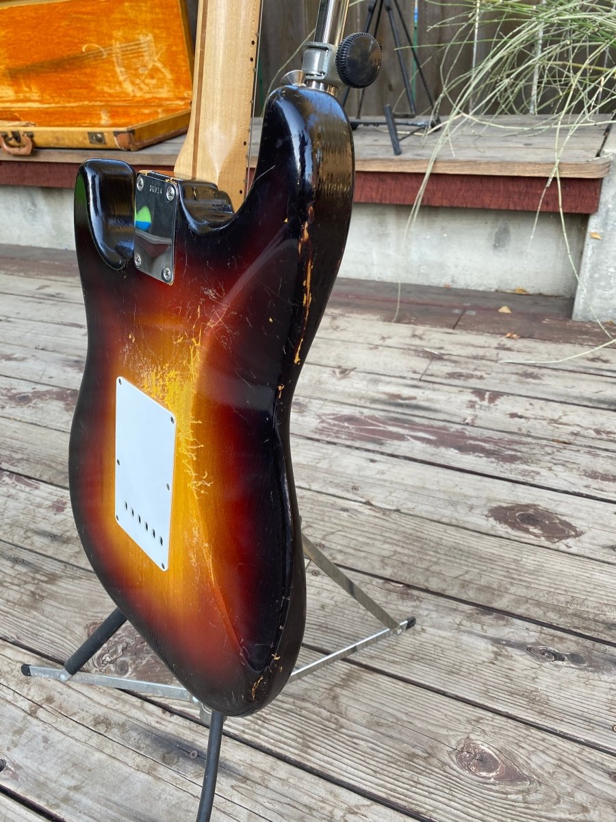 SOLD - Fender Stratocaster 1958 - Mahar's Vintage Guitars