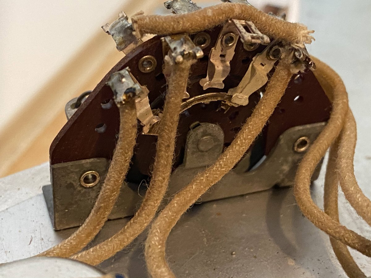 SOLD - Fender Stratocaster 1958 - Mahar's Vintage Guitars